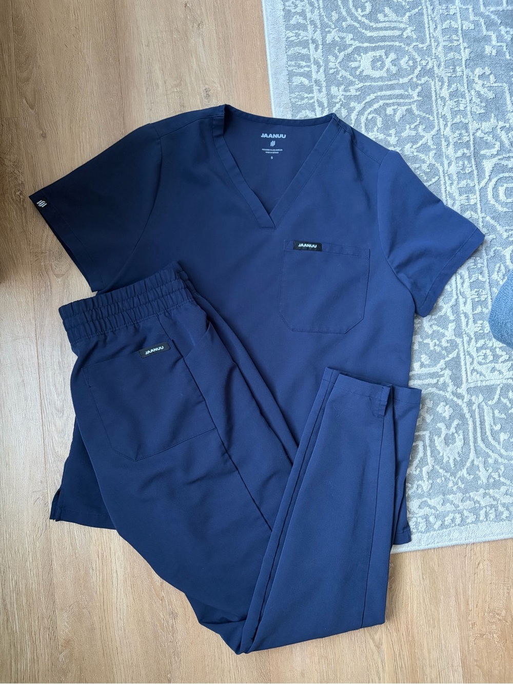 Jaanuu Women’s S Navy Straight Leg Scrub Set
